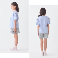 ペールブルー／モデル身長126cm・130サイズ着用