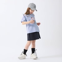 ペールブルー／モデル身長126cm・130サイズ着用