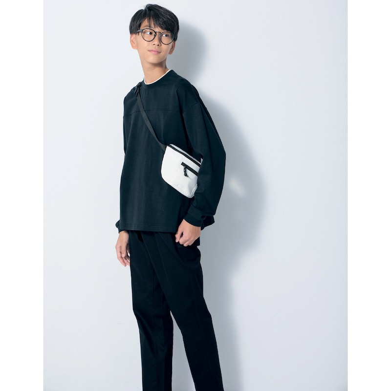 ブラック／モデル身長164.5cm・サイズ160