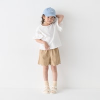ベージュ／モデル身長109cm・110サイズ着用