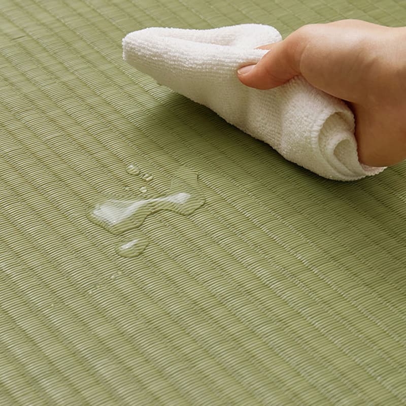 ポリプロピレン素材なので、汚れもさっと拭き取れます。