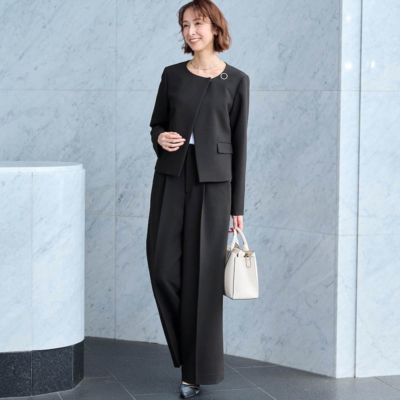 モデル身長169cm／M・股下70cm ※写真は撮影用のため股下＋6cmになります。