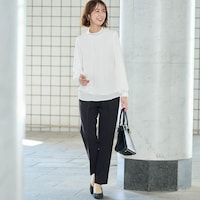 モデル身長169cm／M ※写真は撮影用のため股下＋6cmになります。ボウタイを外した場合