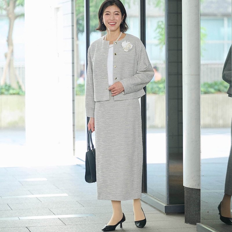 モデル身長168cm／M ※写真は撮影用のため総丈＋6cmになります。