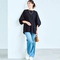 モデル身長168cm／M ※ペプラムブラウスのみ着用