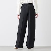 モデル身長166cm／M ※写真は撮影用のため股下＋6cmになります。