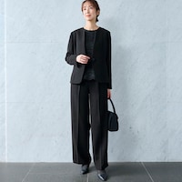 モデル身長169cm／M ※写真は撮影用のため股下＋6cmになります。