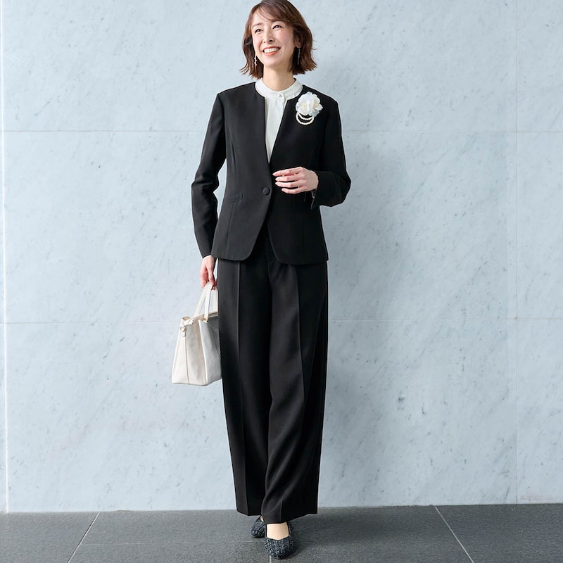 モデル身長169cm／M ※写真は撮影用のため股下＋6cmになります。