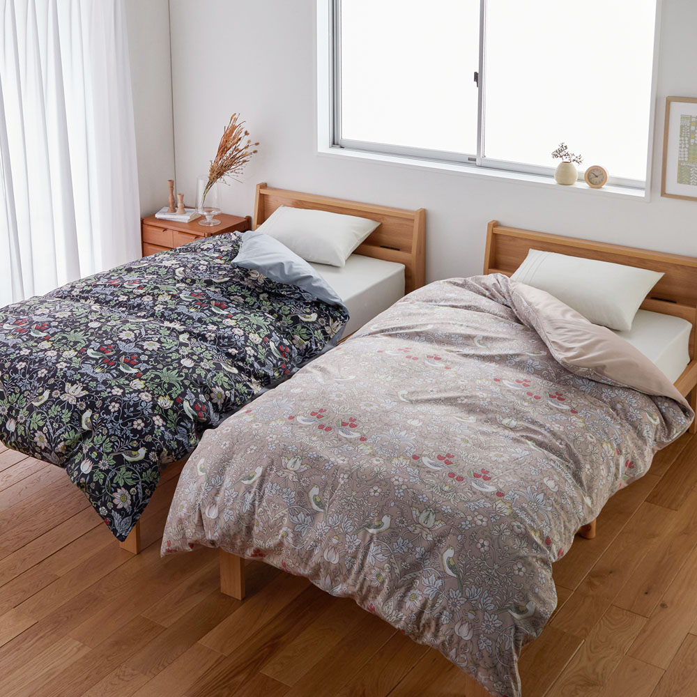 【ブイアンドエー/V & A】いちご泥棒柄のあったか掛け布団カバー