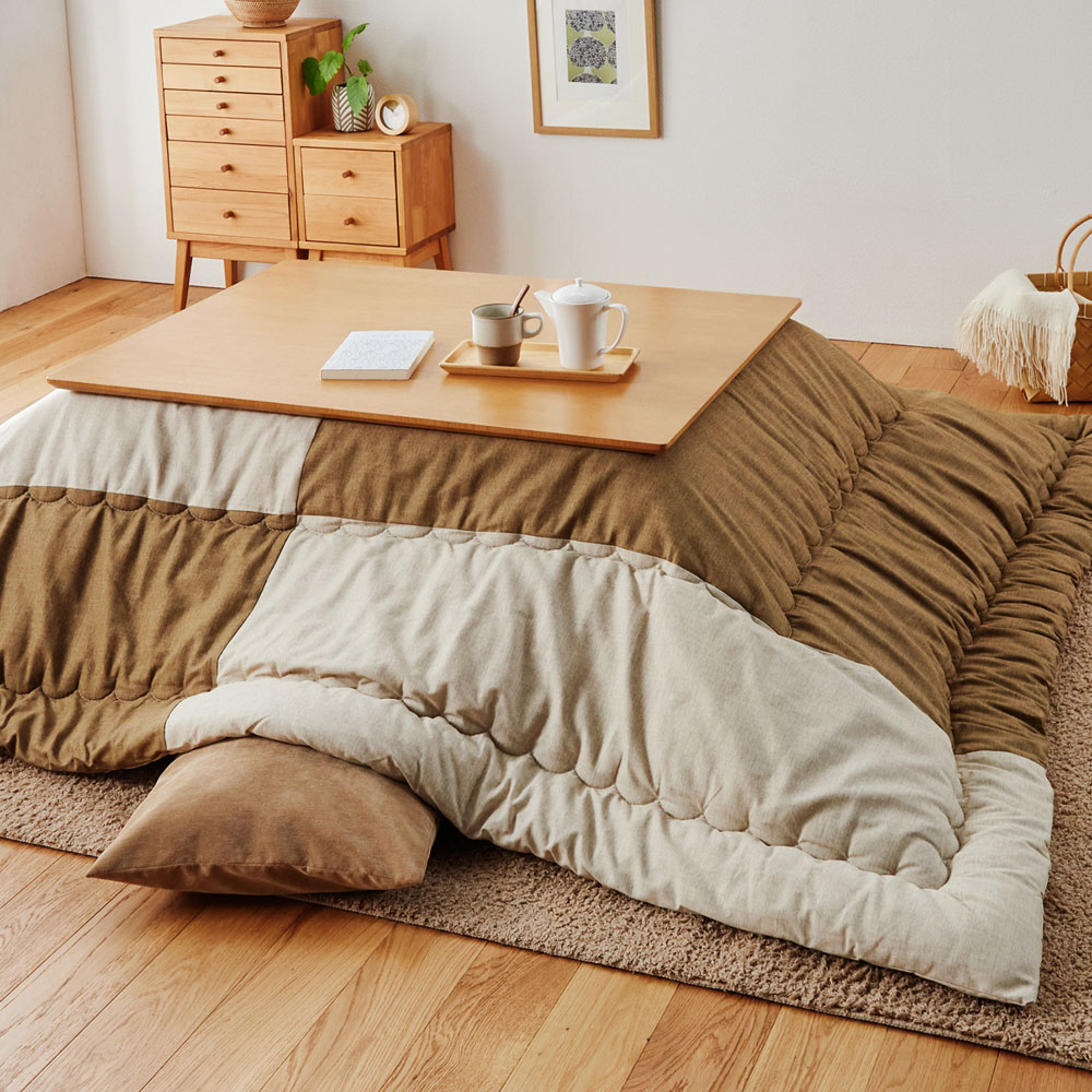 【イクス/IKS】パッチワークデザインのこたつ布団