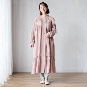 産後／ピンクグレージュ／モデル身長166cm・マタニティMサイズ着用