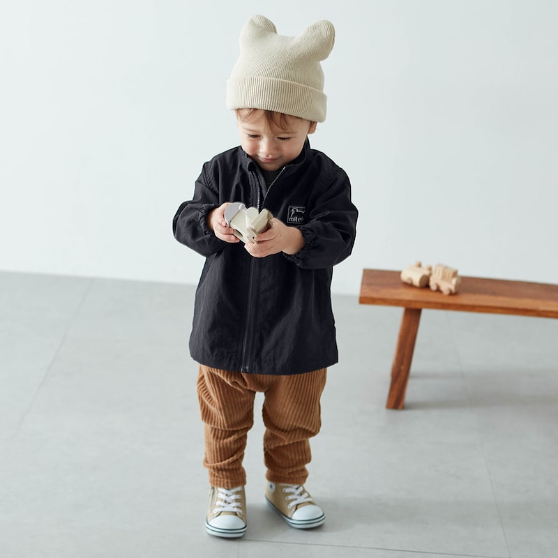 ブラック／モデル身長78cm・80サイズ着用