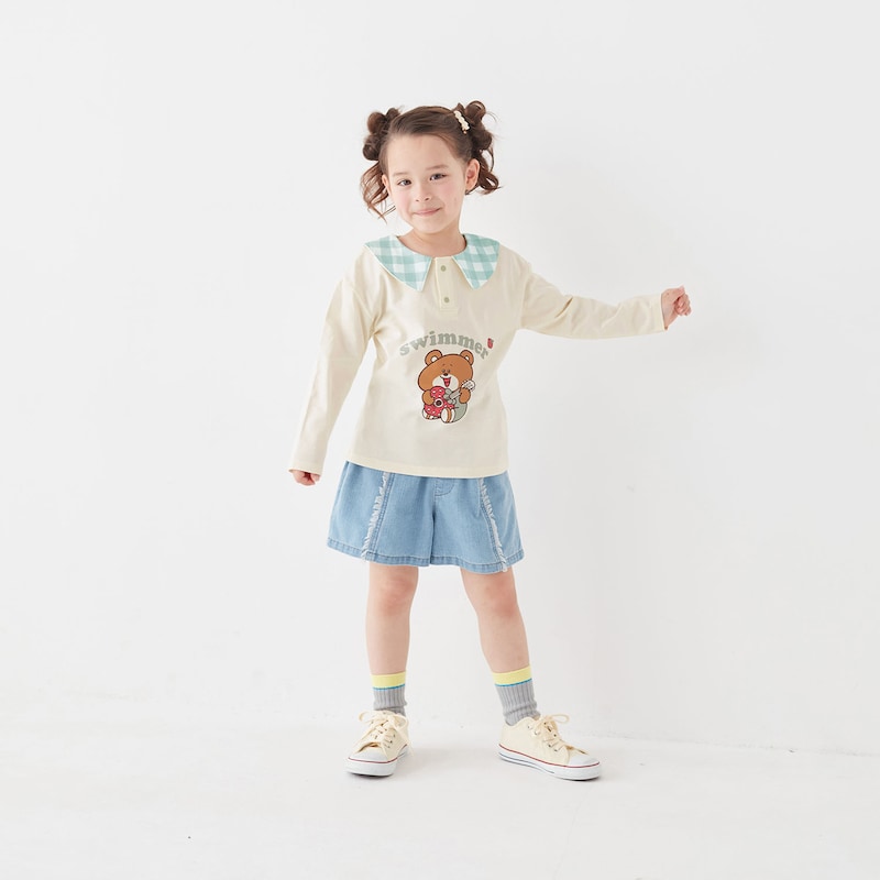 スモーキーグリーン系／モデル身長107cm・110サイズ着用