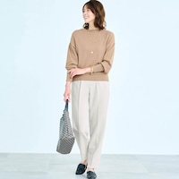 モデル身長168cm／M・股下68cm ※写真は撮影用のため股下＋6cm、パンツのみ着用