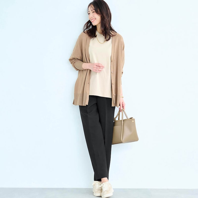 モデル身長173cm／M・股下68cm ※写真は撮影用のため股下＋6cm、パンツのみ着用