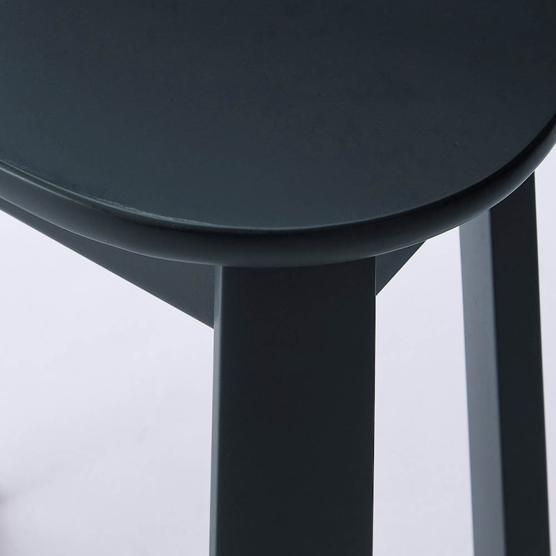 ジェットブラック