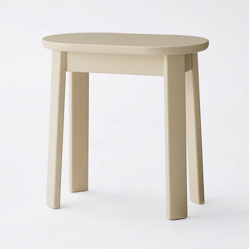 彩りカラーの楕円形スツール