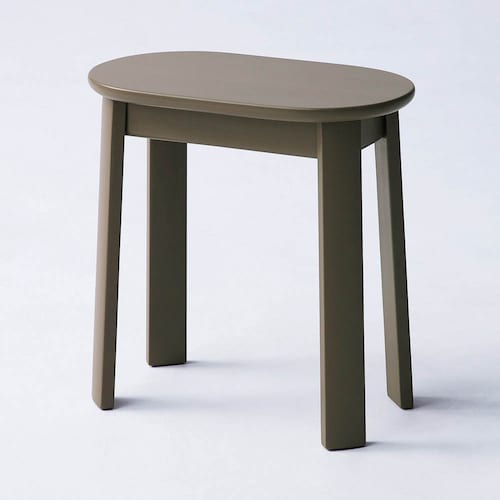 彩りカラーの楕円形スツール