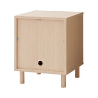 裏面化粧なのでお部屋の中央に置いても