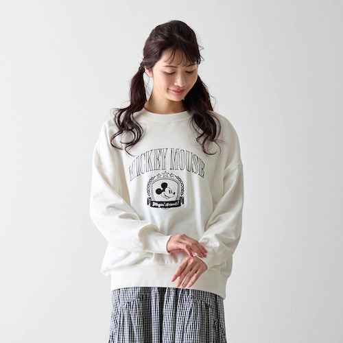 刺繍ビッグロゴプルオーバー（選べるキャラクター）