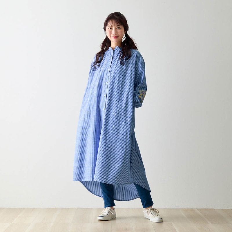 モデル身長164cm／M ※写真は撮影用のため、袖丈＋2㎝、着丈＋6㎝になります
