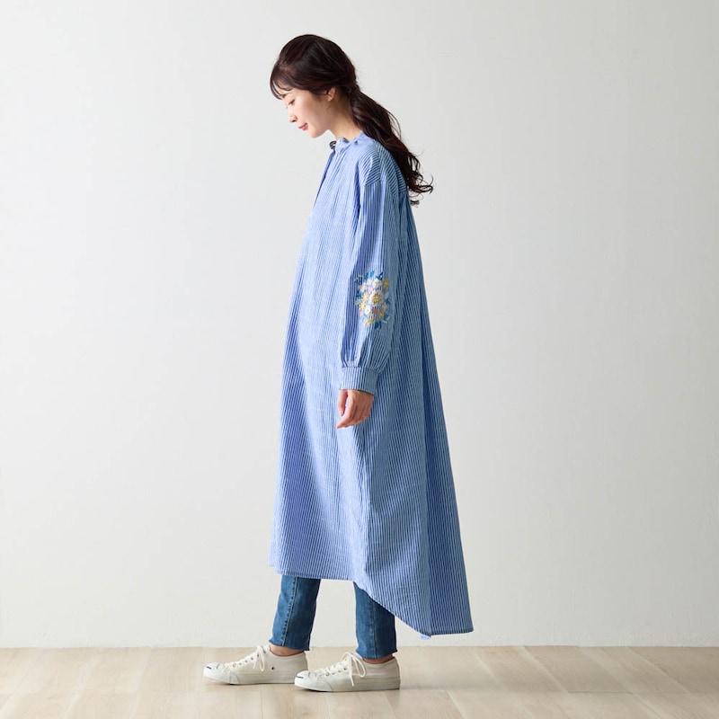 モデル身長164cm／M ※写真は撮影用のため、袖丈＋2㎝、着丈＋6㎝になります