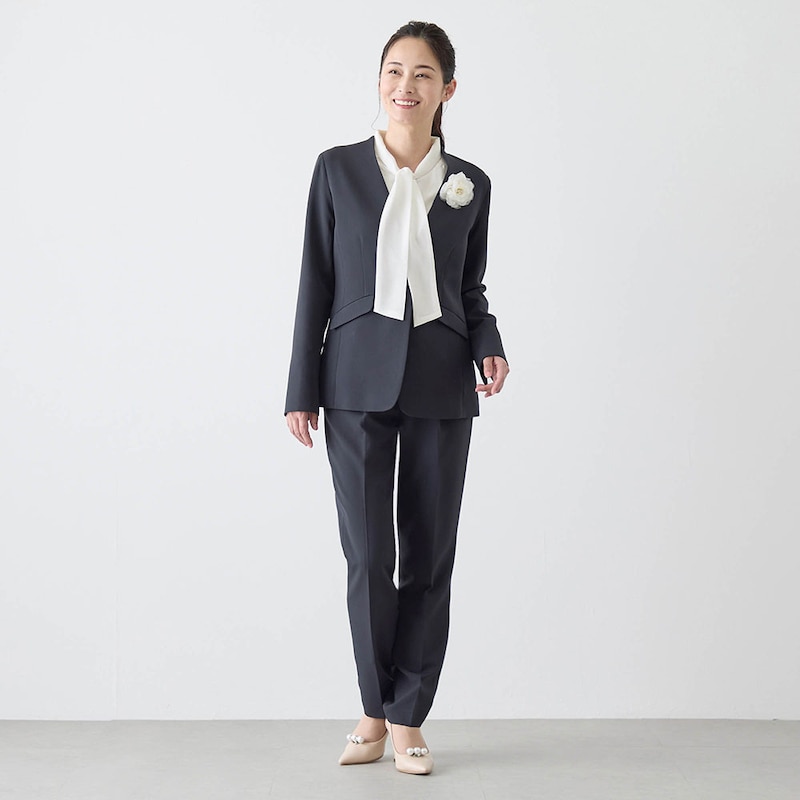 モデル身長166cm／9AR　※写真は撮影用のため、股下＋6cmになります。