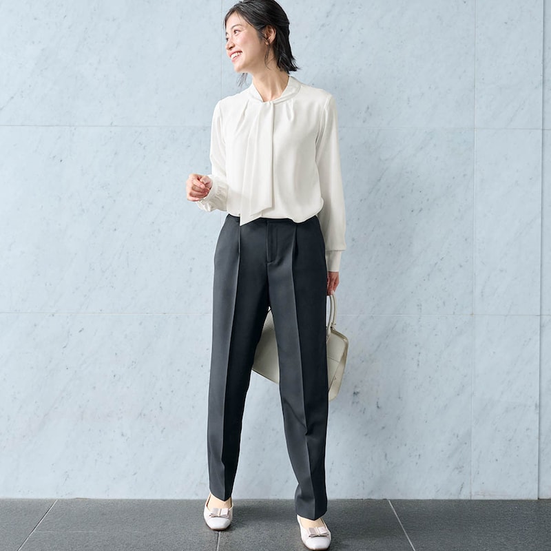 モデル身長168cm／9AR　※写真は撮影用のため、パンツ股下＋6cmになります。