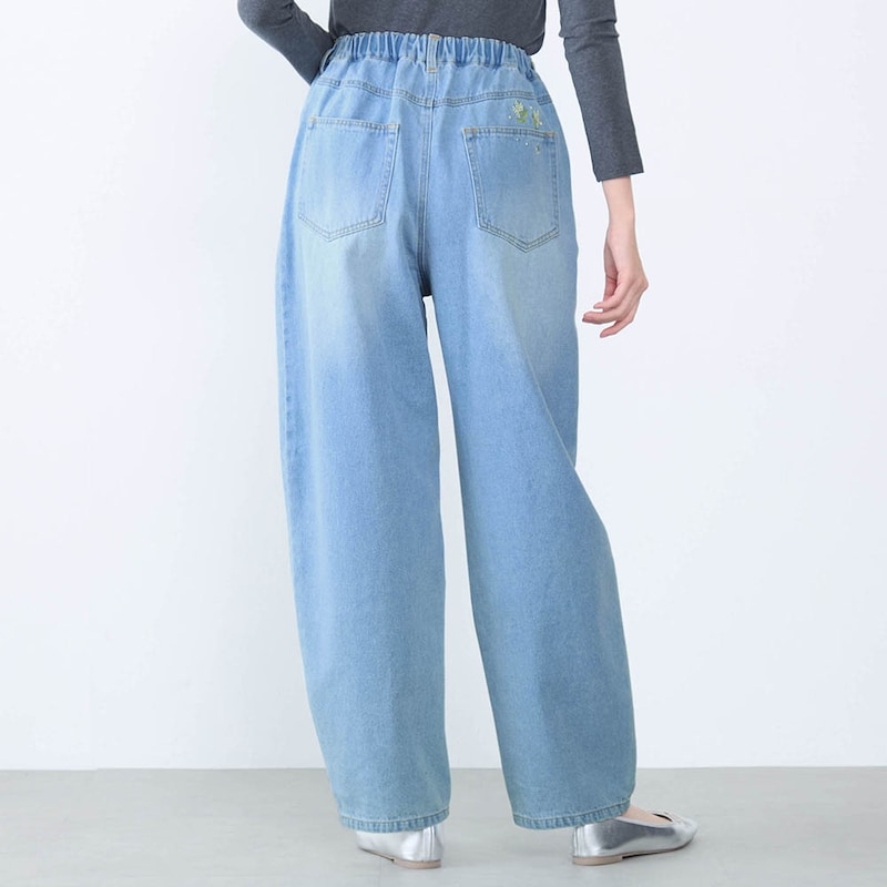 モデル身長168cm／M　※写真は撮影用のため股下＋7cmになります。