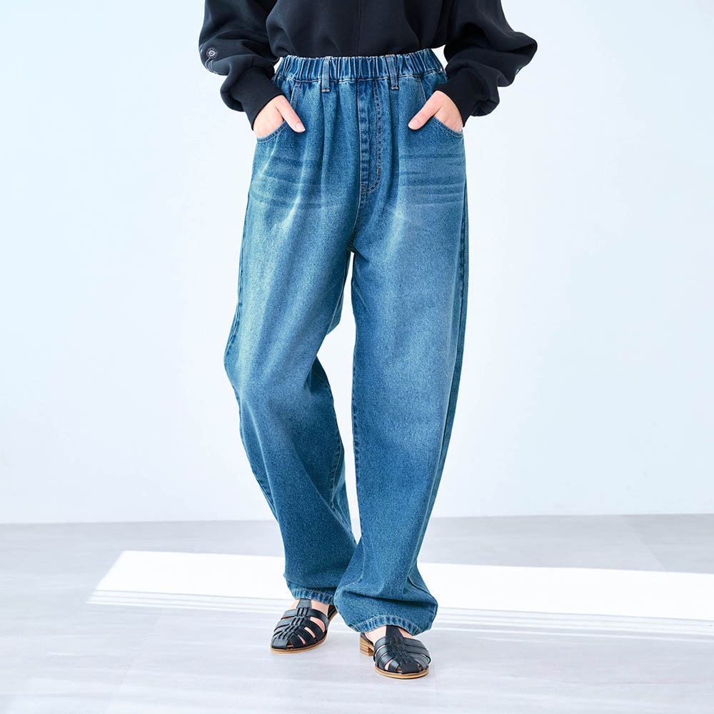 ブルー/モデル身長162cm・M　※写真は撮影用のため股下＋7cmになります。