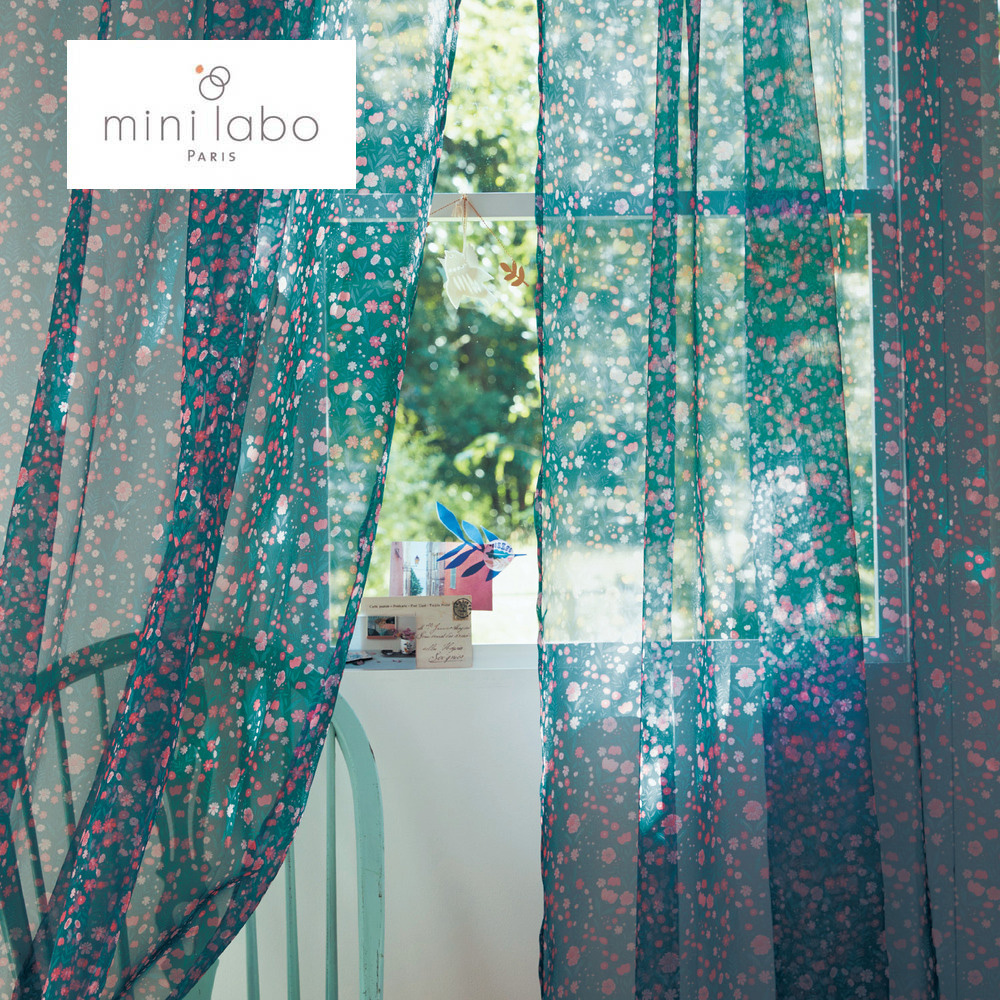 【ミニラボ/mini labo】透け感素材のプリントボイルカーテン/お花いっぱいのガーデン 「ミニラボ」