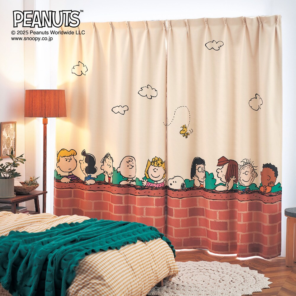 【ピーナッツ/PEANUTS】一枚絵のような遮光・遮熱カーテン 「スヌーピー」