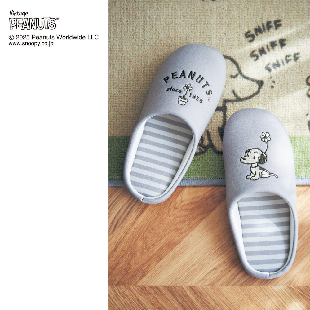 【ピーナッツ/PEANUTS】刺繍がかわいいルームスリッパ 「スヌーピー」