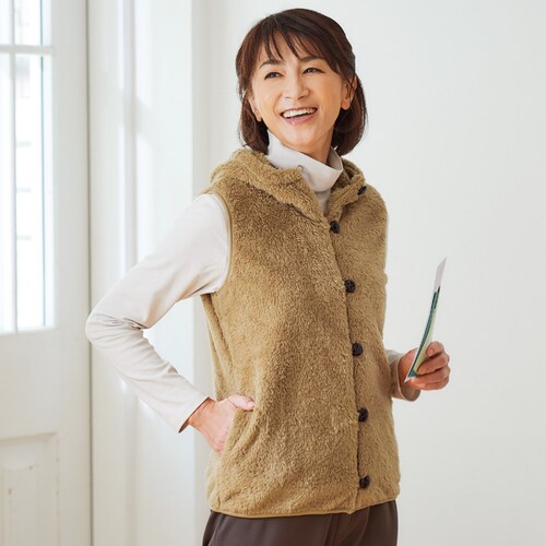 ふかふかボアのやわらかベスト