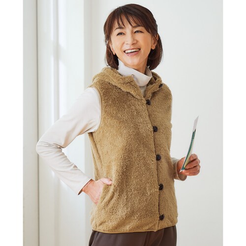 ふかふかボアのやわらかベスト