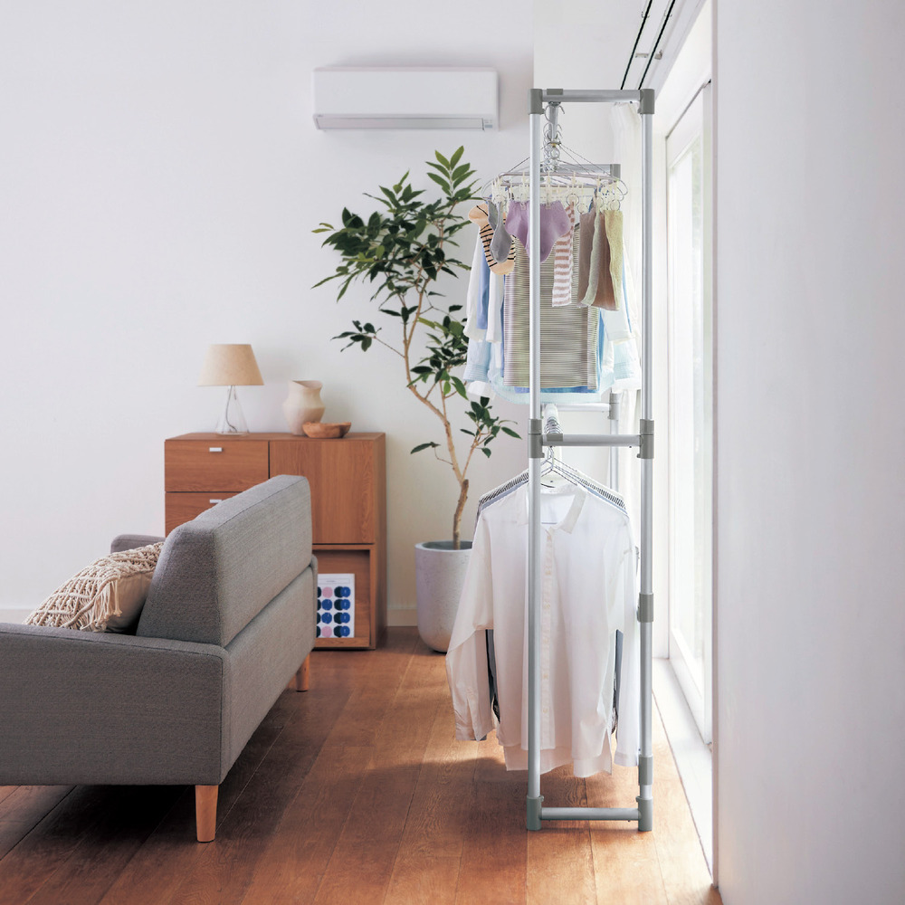 【ベルメゾン】壁にピッタリ寄せて省スペース 軽量アルミ製伸縮「壁寄せ物干し」