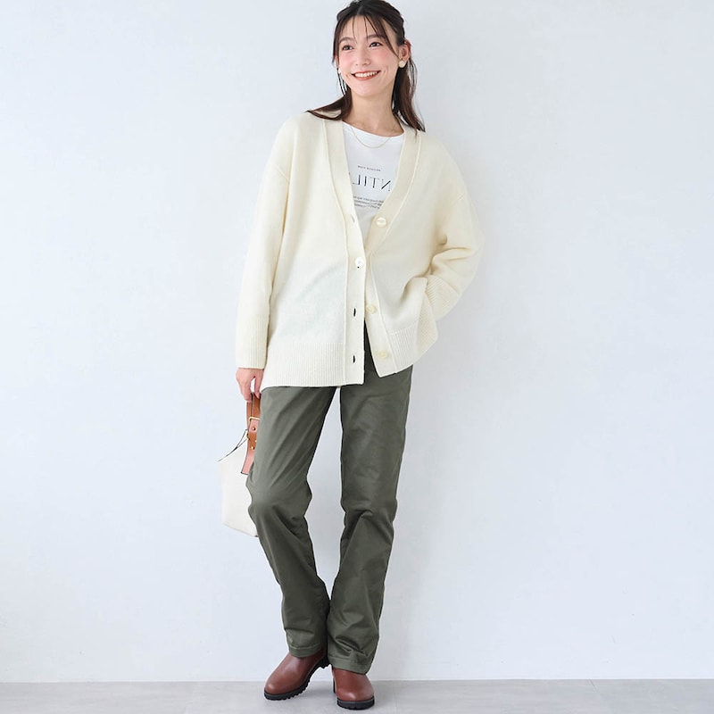 モデル身長170cm／M・股下72cm ※写真は撮影用のため股下+6cmになります。