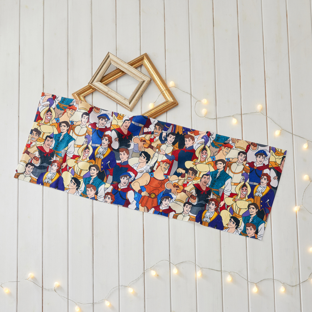 【ディズニー/Disney】総柄デザインの大きめタオル 「ディズニープリンス & ヒーロー」