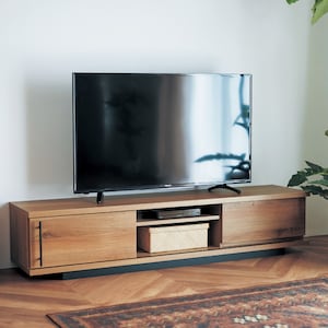 【ベルメゾン】節あり木目調の引き戸テレビ台