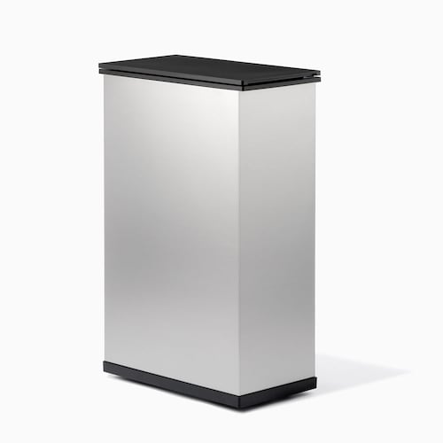 ゴミを凍らせてニオイを防ぐ「CLEAN BOX 冷やすゴミ箱」