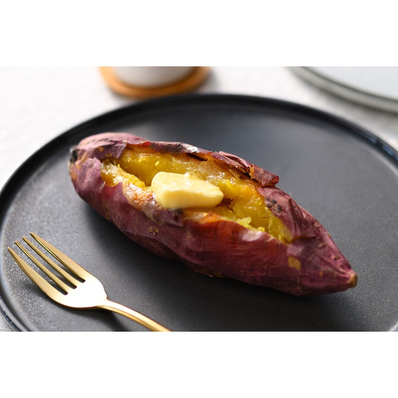 バターを載せるだけで絶品スイートポテトの完成