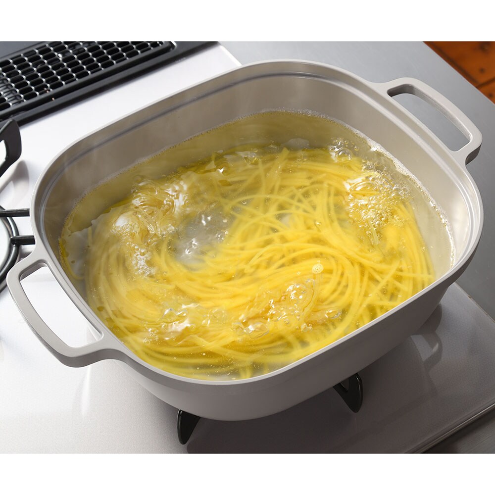 ちょっと長めのパスタも茹でやすいサイズ