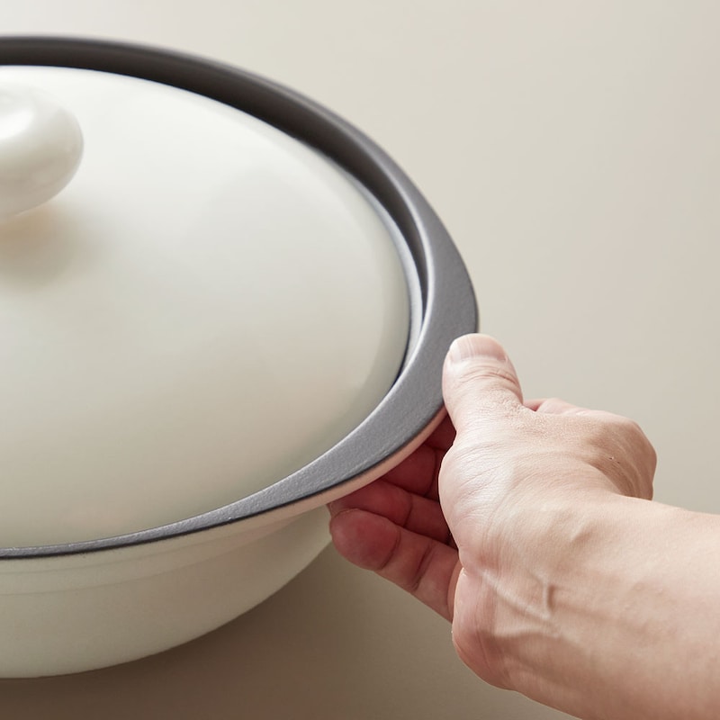 軽くて掴みやすい形状