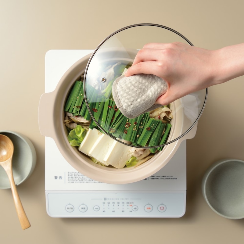 調理中の様子が見えるガラス蓋付き