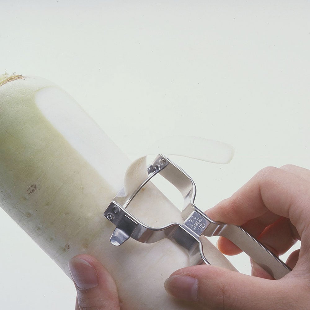 カーブ刃が太い野菜にも細い野菜にもフィットします