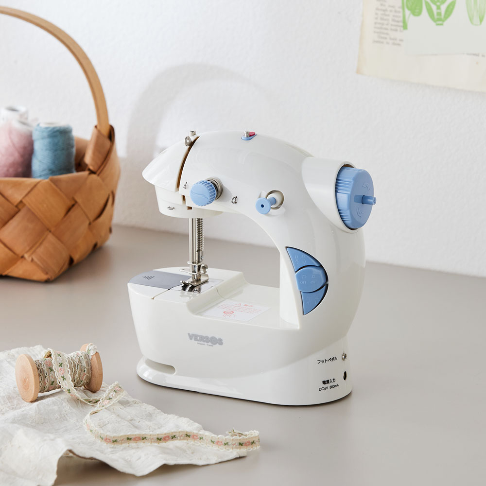 【ベルメゾン】手のひらサイズの頼れるミニ電動ミシン(乾電池式)