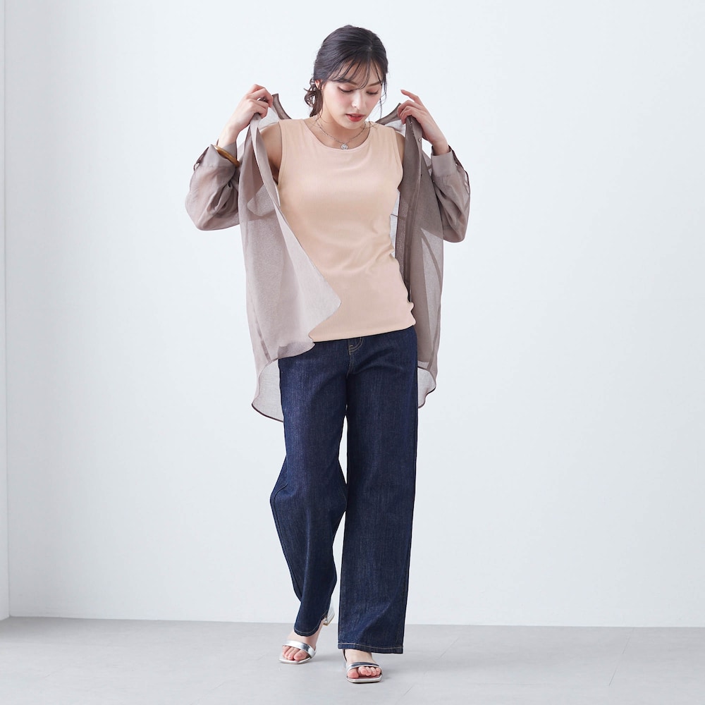 モデル身長160cm／M（ライトベージュ）