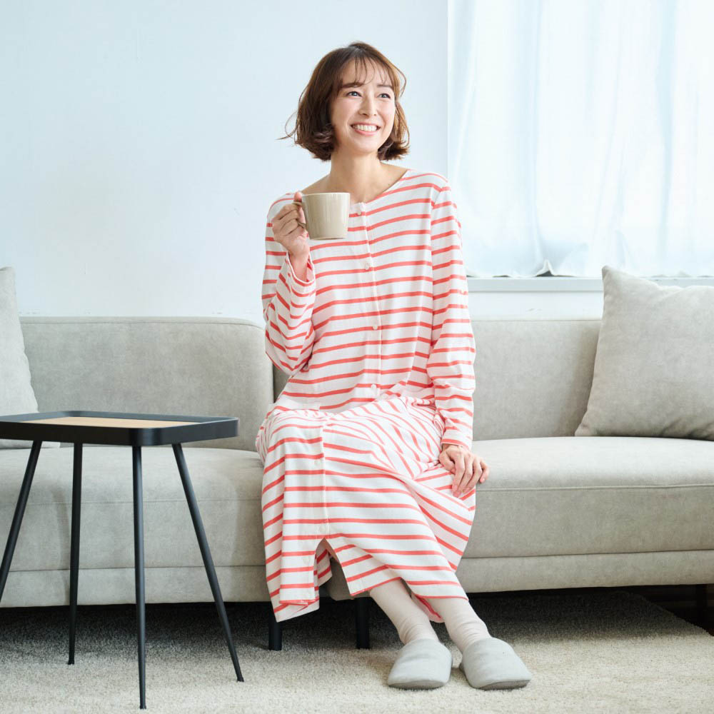 【ベルメゾン】入院や自宅療養にも便利なロンパースにもなる多機能ゆったり2WAY長袖前開き綿素材ワンピースパジャマ