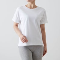 トップスへひびきにくいから着る洋服を選ばない