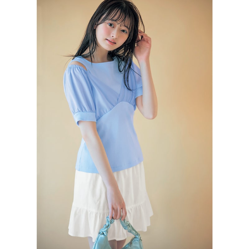 サックス／モデル身長160cm・サイズJ-M